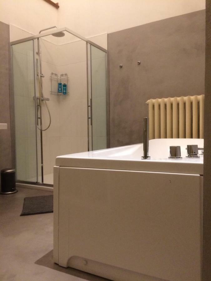 Da Luigi New Apartment เกรโมนา ภายนอก รูปภาพ